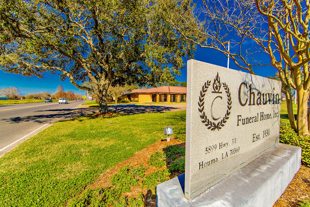 Chauvin Funeral Home gallery image 1